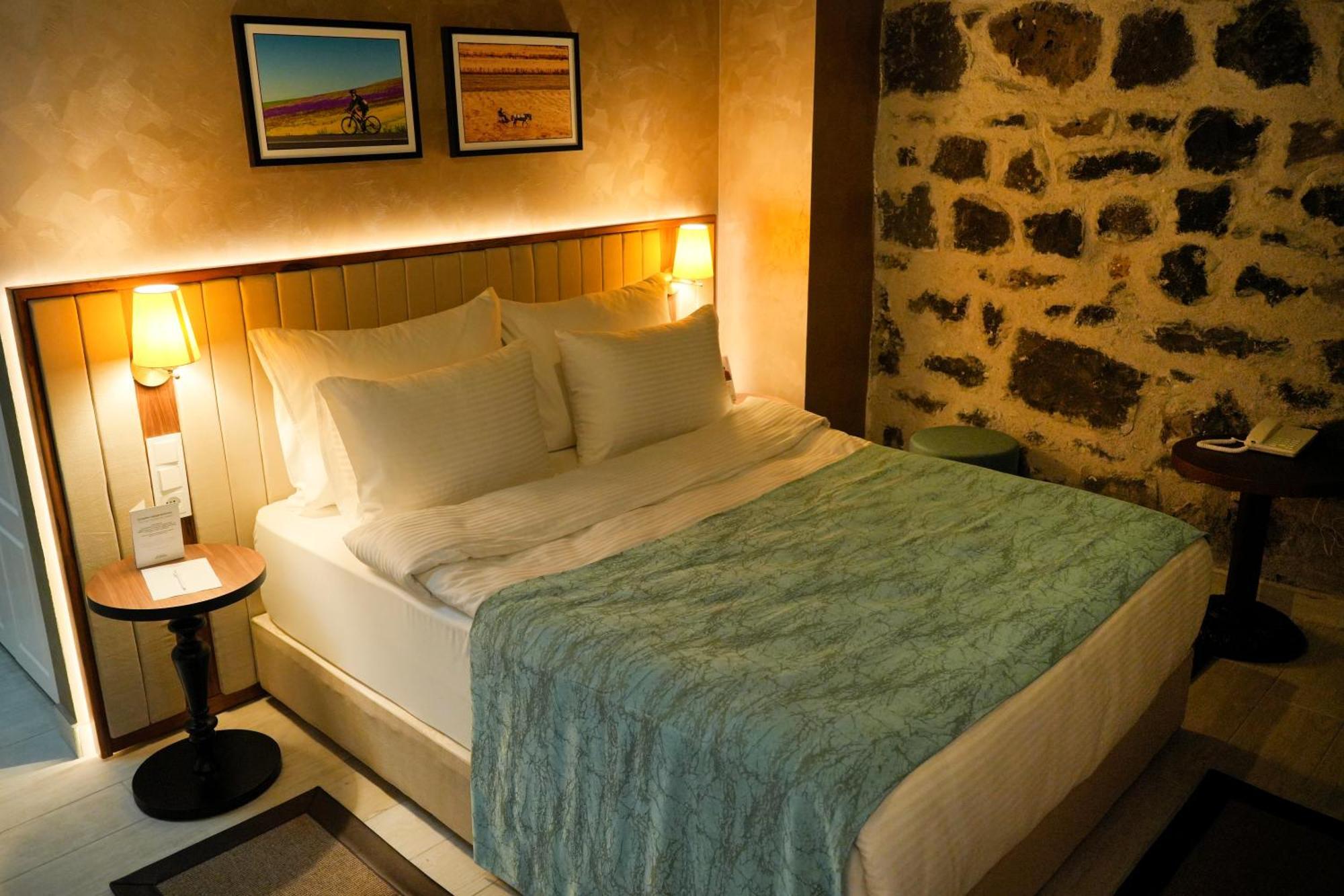 Qrista Managed By Dedeman Hotel Kars Exterior photo